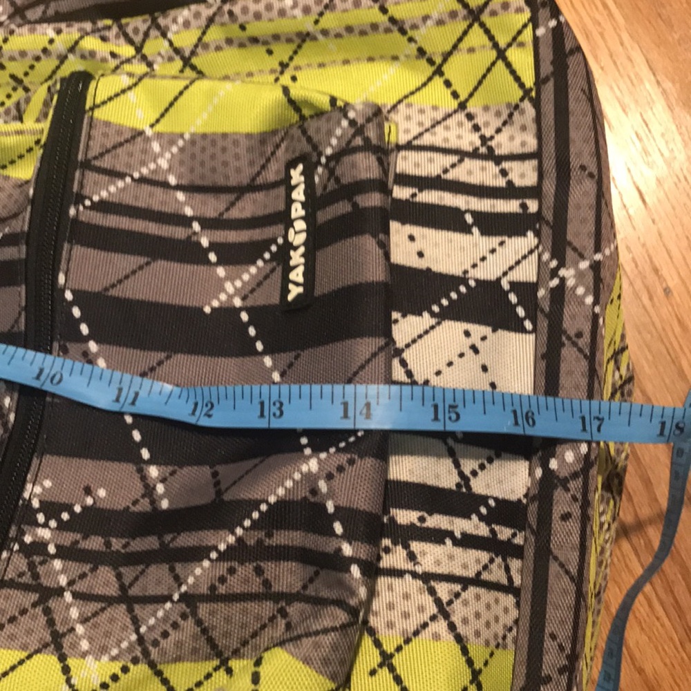 backpack - Picture 6 of 9